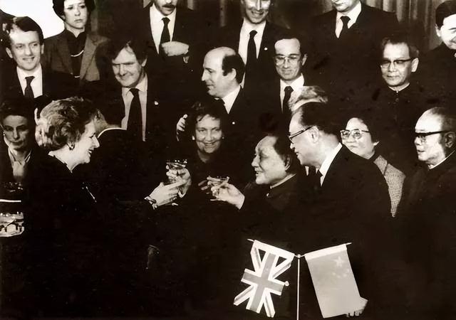 香港最后一任港督，最后一届港督是谁（“末代港督”彭定康落寞地回到英国）