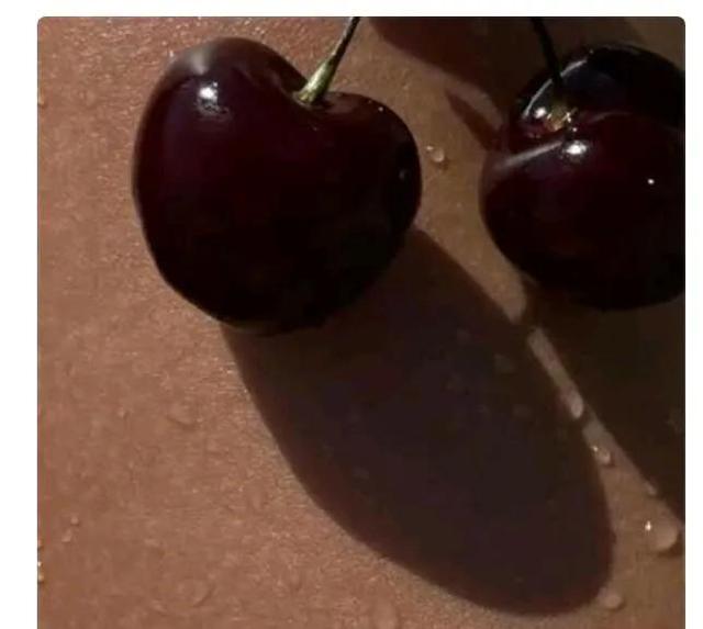 有哪些关于表白的藏头诗，关于表白的藏头诗歌（藏头诗表白）