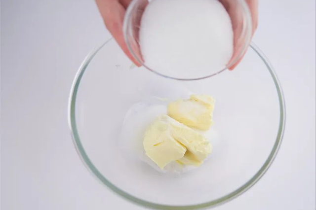 芝士可以生吃吗，奶酪片怎么吃生吃吗（自制宅家小零食）