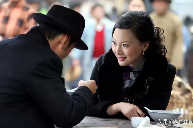 陈数前夫是柳云龙，演员陈数的第一任老公（与二婚男相识15天被求婚、为爱放弃生子）