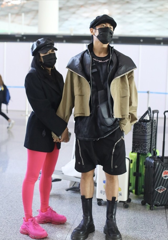 裤子卡裆是不是小了，裤子卡裆是因为什么（硬塞小一码肉色健美裤）