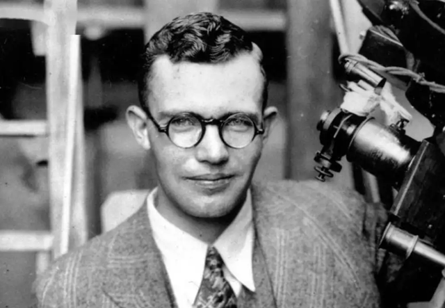 冥王星的英文，冥王星的英文单词（科学家称冥王星遍地“钻石”）