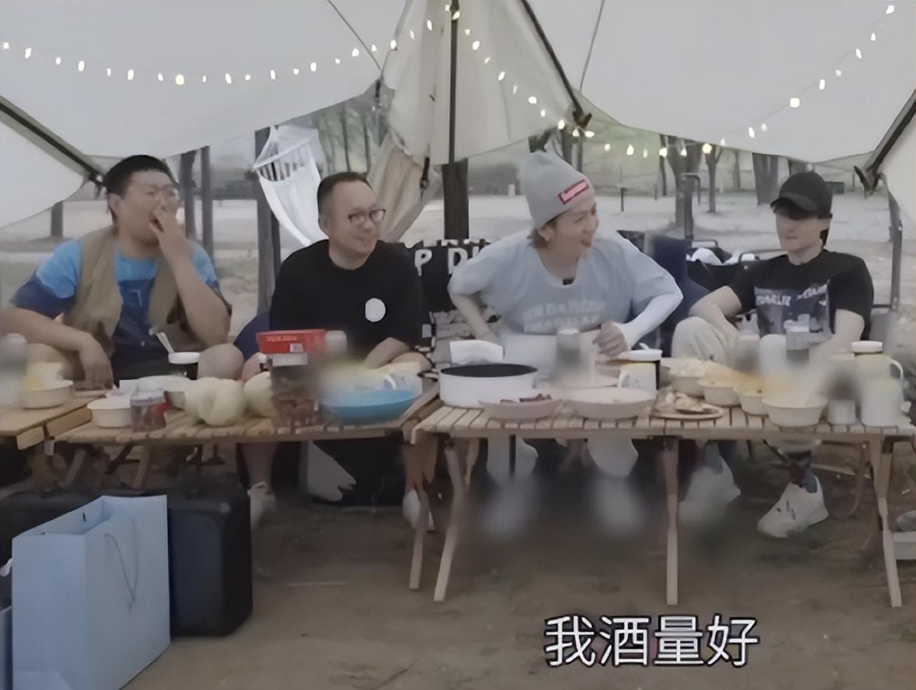 鹿晗女朋友是谁，鹿晗女朋友是谁什么时候在一起（公开恋情4年多低调且幸福）