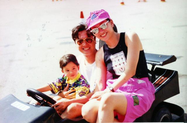 周润发的生活婚姻状况，周润发和余安安：离婚38年