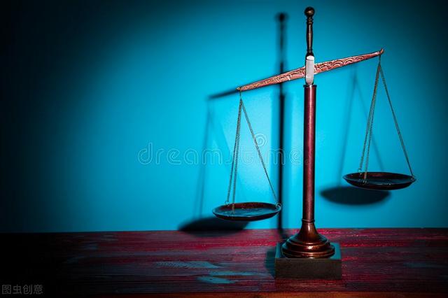 保险诈骗罪与一般保险欺诈行为的区别是什么，保险诈骗罪的主体是（如何区分诈骗罪与敲诈勒索罪中的欺骗行为）