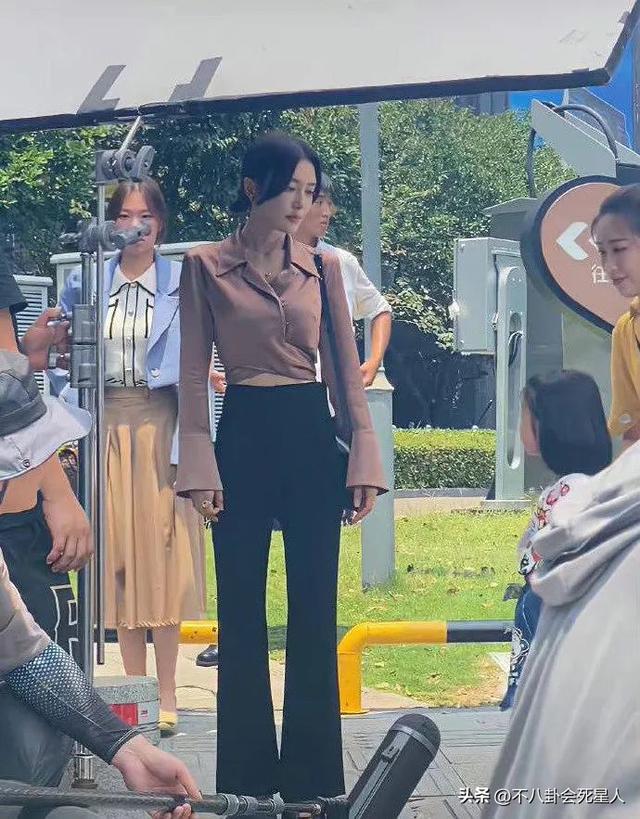 40岁美得让人移不开眼的女明星，这9位40+的“长腿”女星