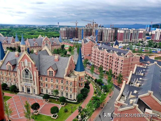 四川文化传媒职业学院，2021四川文化传媒职业学院地址在哪里（致2022年初中毕业的你）