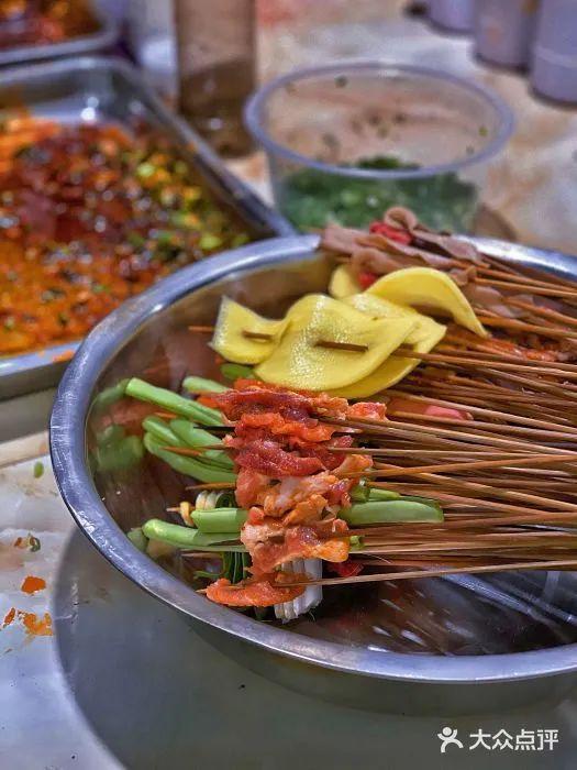 附近美食餐厅推荐表，顺德附近美食餐厅推荐（乐山超好吃的40家美食小站）
