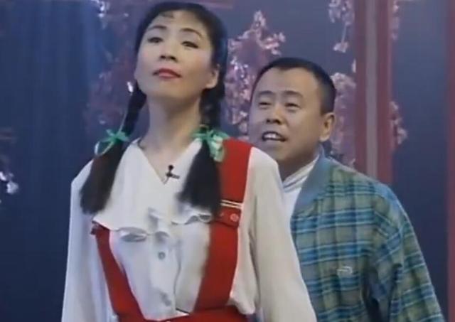 常青树有哪些，冬天常青树有哪些（10位春晚常青树今昔照）