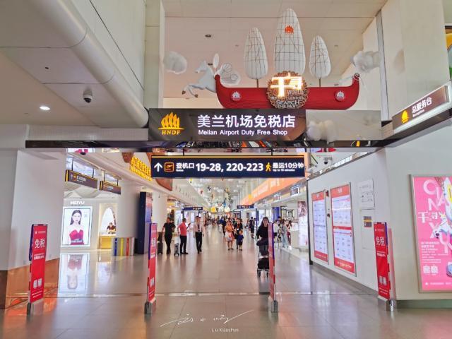 飞机上能带化妆品吗，飞机上能带粉底液吗（具体规定很复杂）