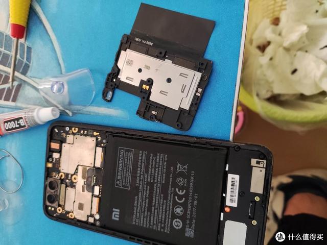 小米手机电量显示怎么设置，小米手机如何设置电量显示方式（给老爸的小米6哥哥换个电池）