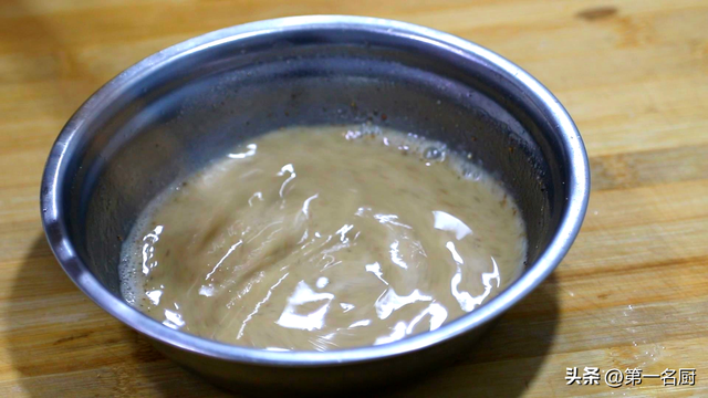 担担面的做法，担担面怎么做好吃（“死面饼子”怎样做才能软而不硬）