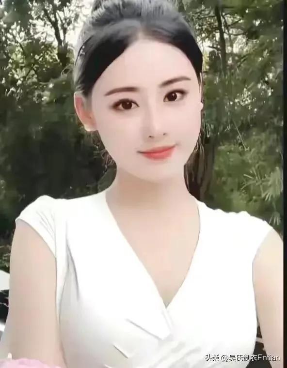 落叶的位置谱出一首诗，谱上心中最喜爱的欢歌