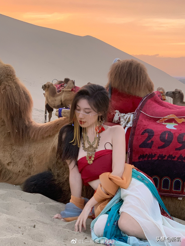 个性妩媚头像女，一点小性感 一点小妩媚微信（随便一张都是会被美少女们拿来做头像的程度）