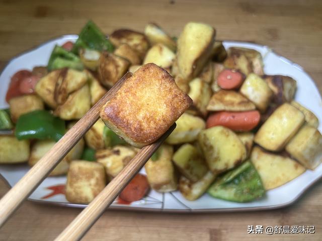 家常炒馒头的做法，炒馒头的做法（剩馒头可以这样煎着吃）
