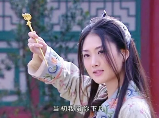 流星镖的威力测试，细数武侠剧中美女使用武器