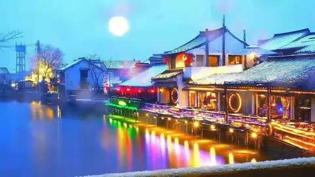 王浏芳今年多少岁，王浏芳（深圳卫视美女主播王浏芳）