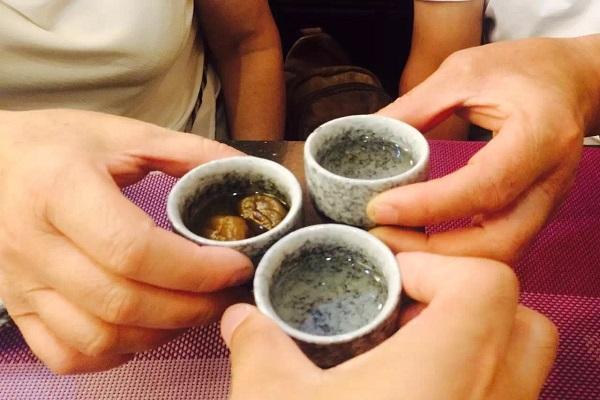 不喝酒的好处有哪些，不喝酒有啥好处（适量饮酒能延长寿命）