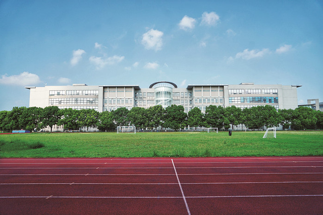 上海政法学院纪录片学院，2021上海政法学院有哪些专业（解读上海政法学院2022年录取分数线）