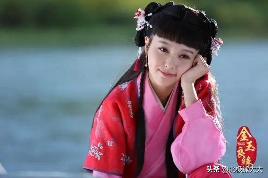 唐嫣当初跟霍建华恋爱过吗，“双面甜心”唐嫣的上位史