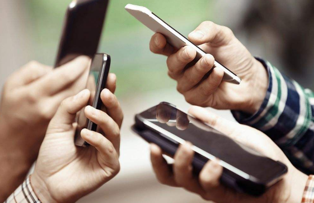 手机屏幕字体大小怎么调，怎样设置手机屏幕字体的大小（这3个智能手机的使用技巧）