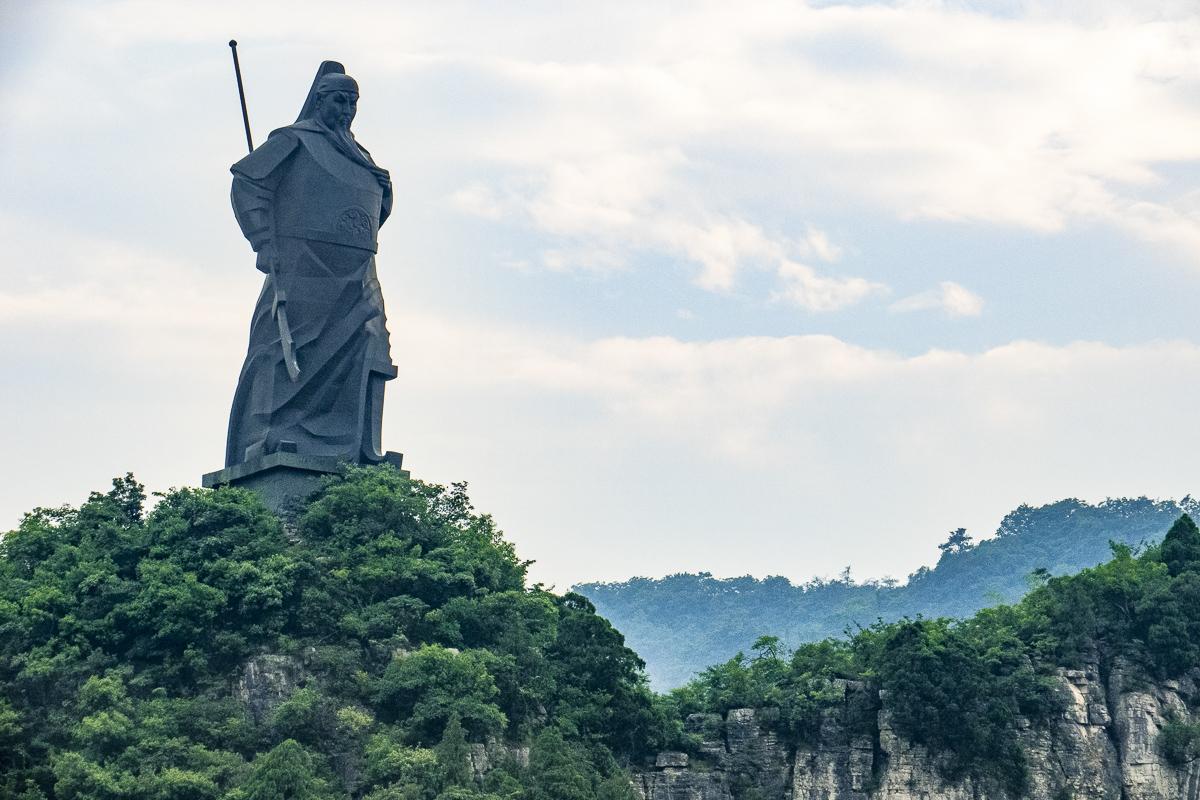南漳春秋寨景区(湖北春秋寨风景区)