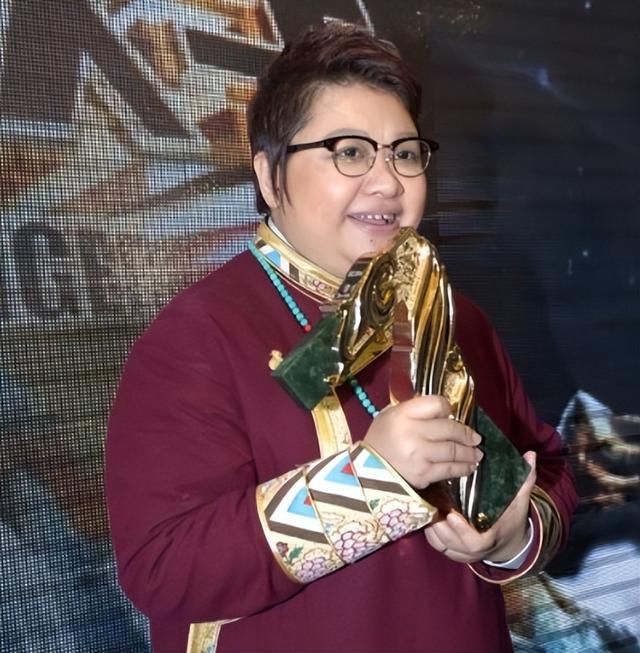 王源最近发生的事情(汶川地震下的明星百态:王源转发成笑柄)-三星知识