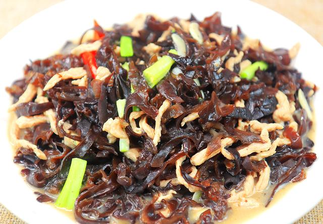 吃什么容易长高，怎么在一天内长高10厘米（是孩子长高“黄金期”）