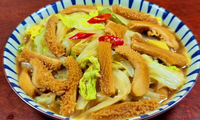 牛肚怎么做好吃又简单，生牛肚怎么做好吃又简单（多吃“冬补第一菜”）