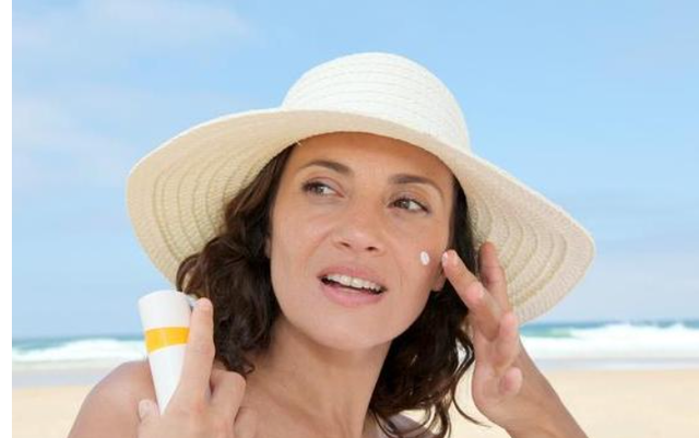 防晒霜可以直接涂在脸上吗，防晒霜能直接涂脸上吗（一定要注意这几点）
