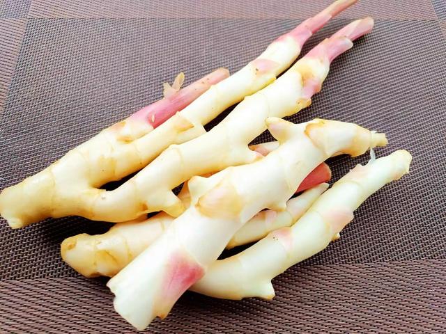 腌嫩生姜的正确做法，如何腌制嫩生姜（96岁老奶奶告诉你4个小窍门）