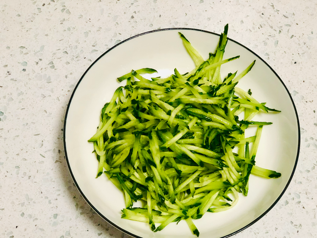 怎么自己做麻椒粉阿，自己怎么做麻辣粉（吃凉皮不如吃蕨根粉）