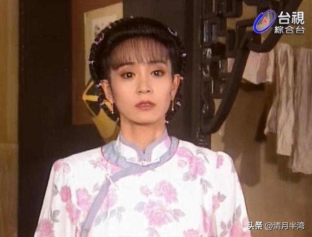 何美钿经典古装形象，一对比颜值差距就出来了