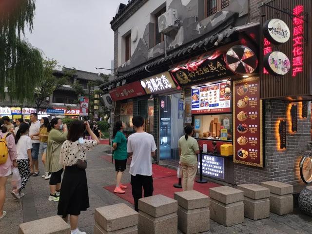 厦门宽厚里步行街的著名小吃，种草好久的厦门宽厚里美食店