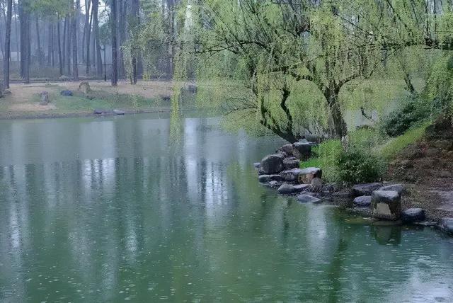 温庭筠10首经典诗词，温庭筠最经典的10首诗词