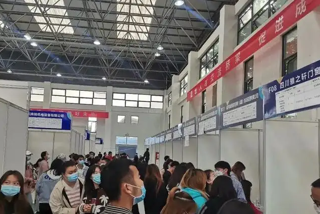 现在做什么行业最赚钱最稳，现在做什么生意有潜力（毕业生公认的“最赚钱”5大职业）