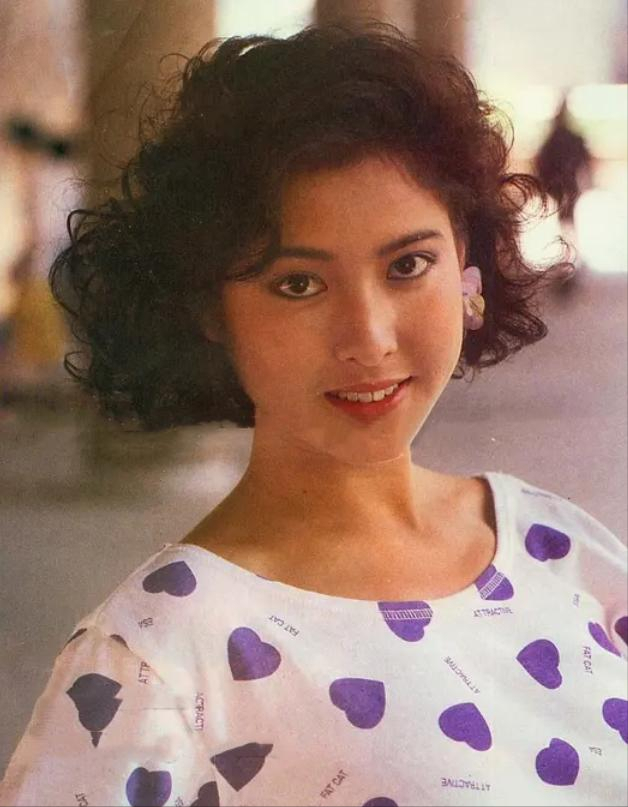 1993年,劉德華梁家輝拍出限制級電影,片中李婉華驚為天人