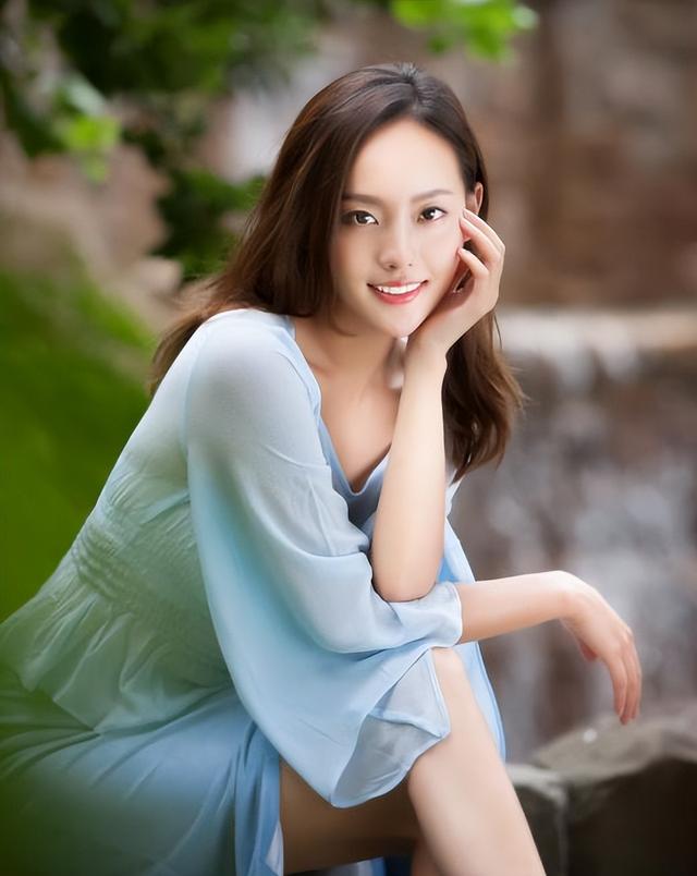 杜淳个人资料简介，杜淳个人资料年轻照（杜淳与张嘉倪分手10年）