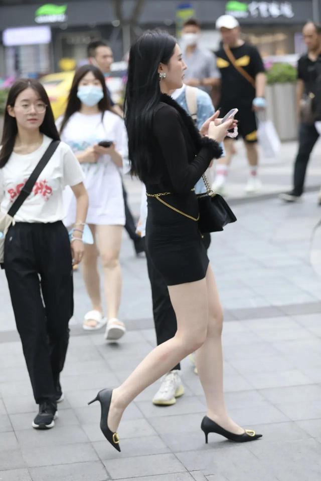 手机美图秀秀怎么黑白，美图秀秀怎么做黑白照片（美图秀秀系列～白加黑）