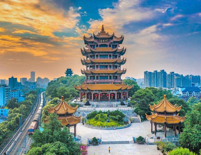 武汉旅游攻略，玩转全城必备！一文详解旅游路线、景点推荐、美食
