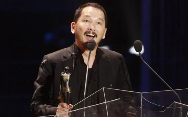 江华和邓萃雯当年事件，江华和邓萃雯当年事件发布会（曾让万梓良在马路上下跪）