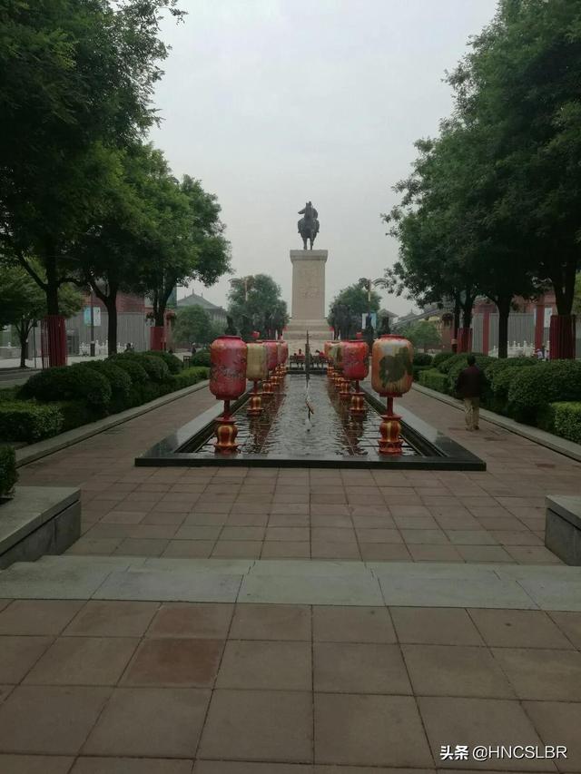 大唐不夜城简介，西安大唐不夜城简介（西安大唐不夜城）