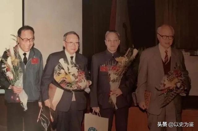 李政道简介，两弹元勋王淦昌：李政道是弟子