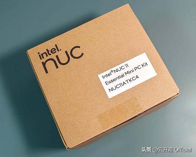 合金弹头峡谷战，合金弹头通关图片（仅约一瓶饮料容积的千元级迷你主机）