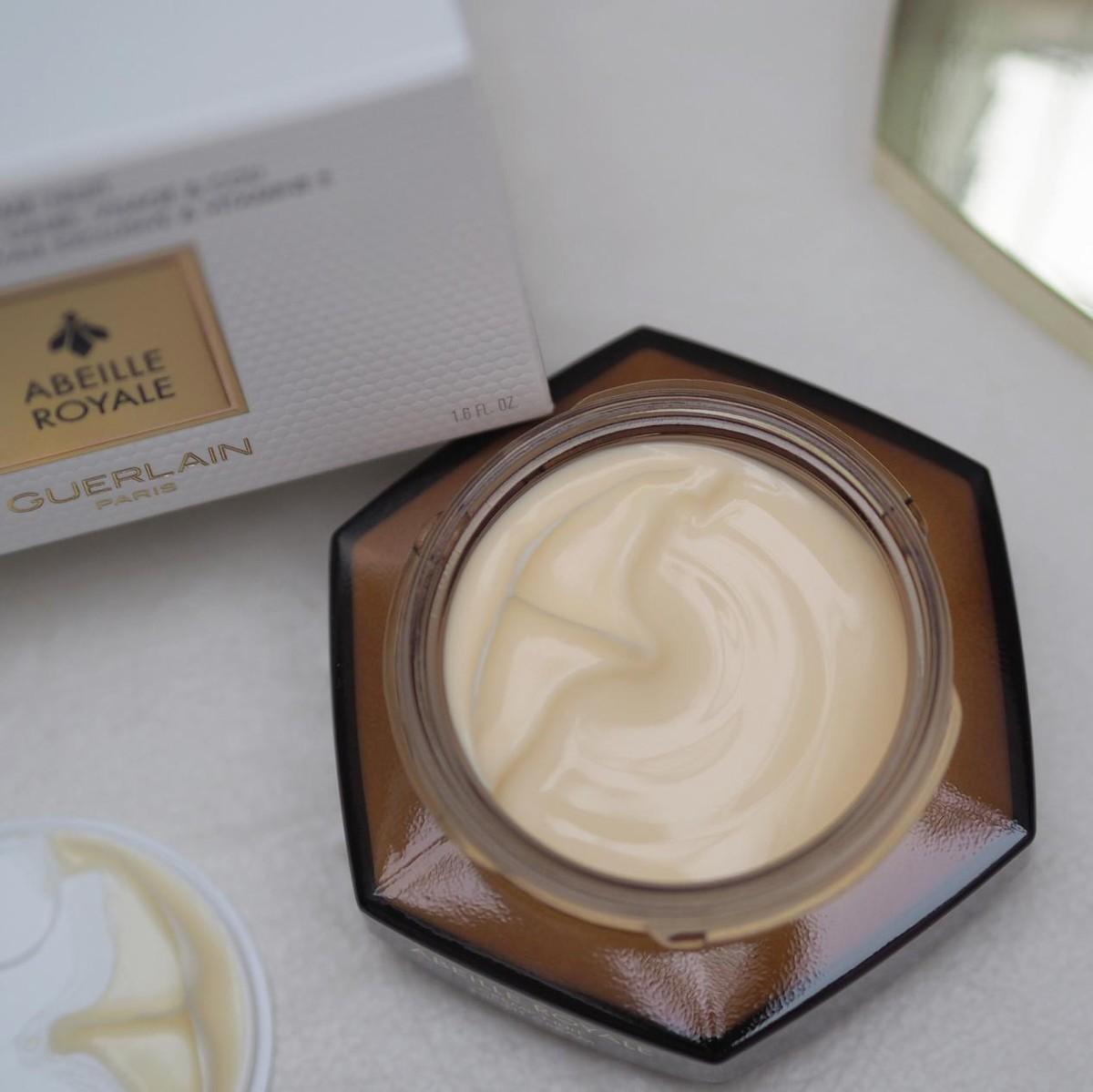 30至40岁便宜又好用的护肤品，40岁女人用什么护肤品补水和抗皱便宜（建议用这3款大牌面霜）