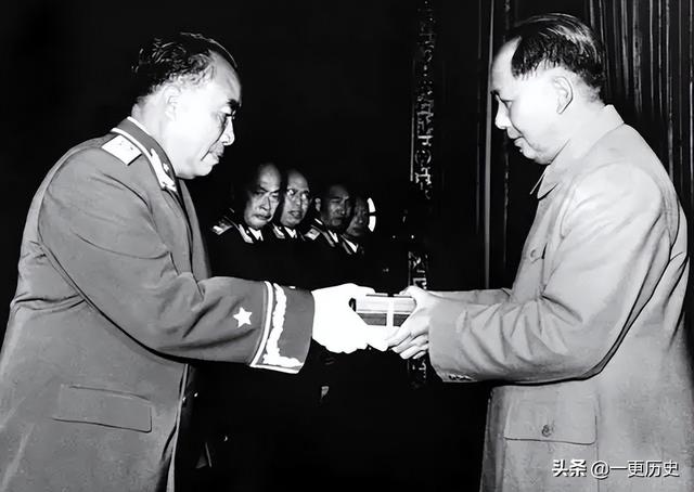 总司令是什么级别，总司令（朱德作为十大元帅之首）