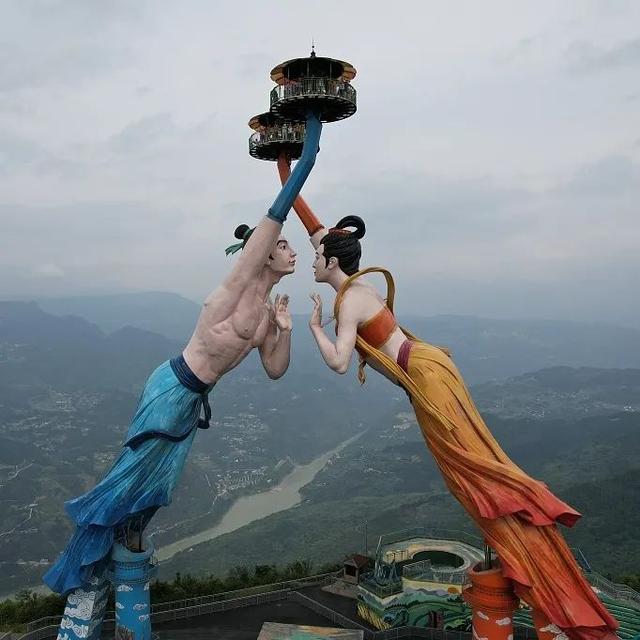 全国各地的摩天轮，有些摩天轮越转越浪漫