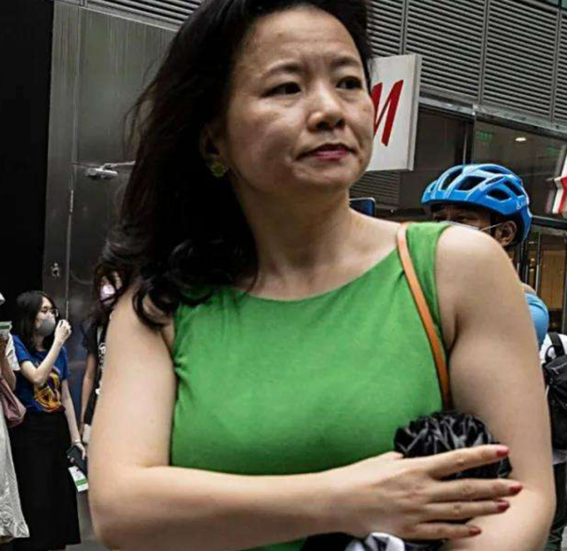 cctv9女主持人，cctv9女主持人田薇资料（成蕾：帮助美国打击中国）