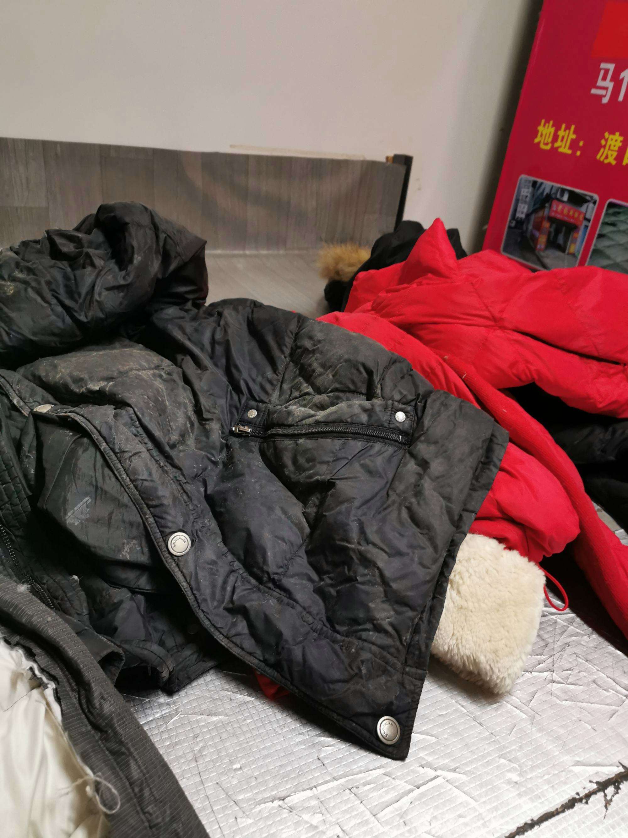 羽绒服的清洗方法及保养，羽绒服怎么洗的干净又柔软