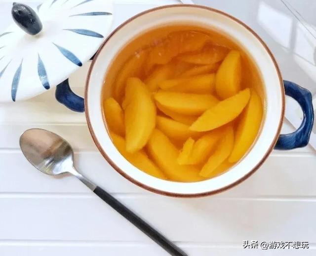 糖盐水比例几勺糖几勺盐，两勺糖一勺盐（为什么糖水加盐会变成更加甜呢）